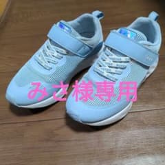 女の子運動靴１９センチのサムネイル