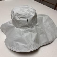 か*る様 日除け　帽子　サンバリア100 ライトグレー　オーバル旧製品のサムネイル