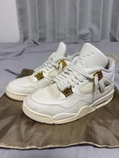 Nike Air Jordan 4 Retro "White & Gold"のサムネイル