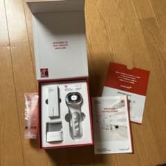 medicube AGE-R 美顔器 充電スタンド付きのサムネイル