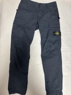 Stone Island カーゴパンツ W33 ネイビー 値下げ可のサムネイル