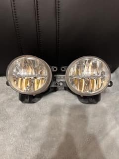 トヨタ純正品　フォグランプのサムネイル
