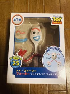 トイストーリー 4 フォーキープレミアム 1/1 フィギア 未開封のサムネイル