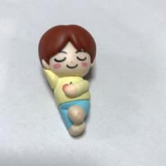 すやすやフレンドFig ガチャ タイニータン BTS SUGAのサムネイル