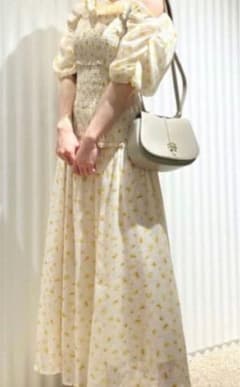スナイデル花柄シャーリング半袖ロングワンピースのサムネイル