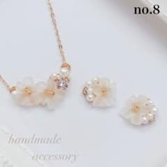 ちっこ〜様専用イヤリング＊ネックレスのサムネイル