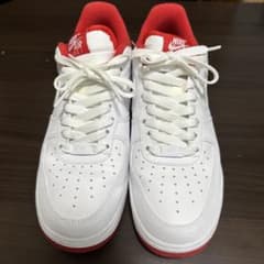 NIKEエアフォース1のサムネイル