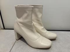 【GRL】レディース　ストレッチレザーショートブーツ アイボリー 24cmのサムネイル