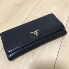 PRADA プラダ 長財布のサムネイル