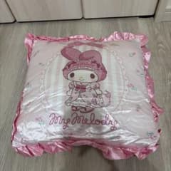マイメロ マイスイート クッションのサムネイル