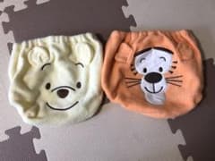 【らら★様専用】ディズニーストア オムツカバー プーさん ティガーのサムネイル