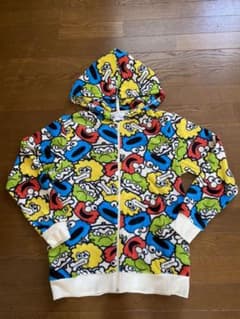 ☆さっつんさん専用☆ セサミストリート　フリースパーカーのサムネイル