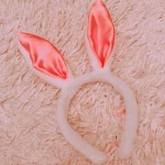 最終安値！間も無く終了！うさ耳カチューシャのサムネイル
