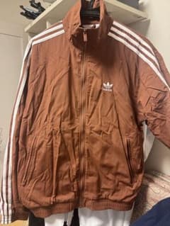 adidas ブラウン ナイロンジャケット Mサイズのサムネイル