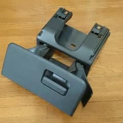 これそ様用 ホンダ エディックスのセンタードリンクホルダーのサムネイル