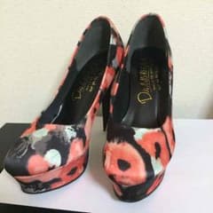 ピンヒール  花柄パンプス  美品のサムネイル