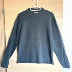 UNIQLO/ユニクロ/クルーネックニットのサムネイル