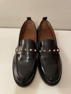(AWO 即購入OK専用)(美品)ヴァレンティノ ローファーのサムネイル