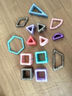 マグネットブロック 多角形プラスチック知育玩具セットのサムネイル