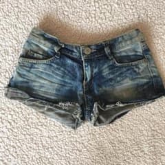 送料込み 新品  デニムショートパンツのサムネイル