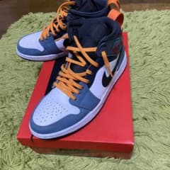 AIR JORDAN 1 MID SE FRLS APLAのサムネイル
