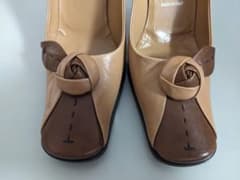 PRADA フラワー パンプス 35 1/2サイズ 完売！のサムネイル