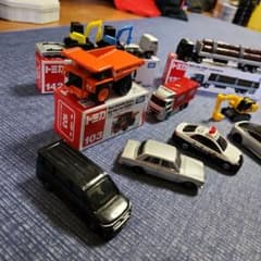 トミカ まとめ売り 建設車両 パトカー 運搬車のサムネイル