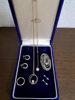 遺品整理・生前整理 - メルカリ