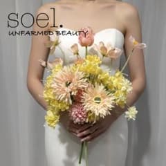 ウェディングブーケ　前撮り　結婚式　高級造花のサムネイル