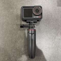 超美品DJI Osmo Action 5 Pro 本体+ミニ三脚のサムネイル