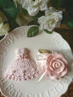 専用です❤️アロマストーン☆ドレス&大きな薔薇セットのサムネイル