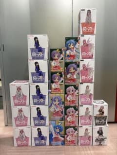 『新品未開封』今月限り！まぎマギ＆らき☆すた＆NIKKE等フィギュア25点セットのサムネイル
