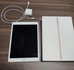 Apple iPad 第8世代 A2270 本体 ゴールドのサムネイル