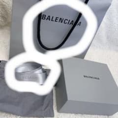 BALENCIAGA プレゼント包装 - メルカリ