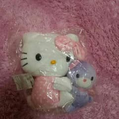 キティちゃん人形のサムネイル