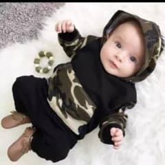新品未使用 セットアップ 迷彩 カモフラ 70㎝ ベビー服 男の子のサムネイル