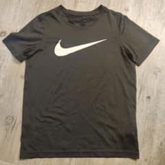 NIKE Tシャツ S 140cmのサムネイル