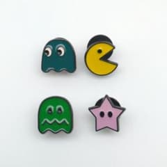 ピンバッジ】3880 パックマン モンスター 星 レトロゲーム - メルカリ