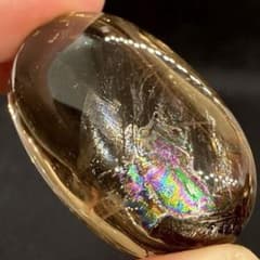 爆虹♪天然石　スモーキークォーツ　パーム　握り石　タンブルのサムネイル