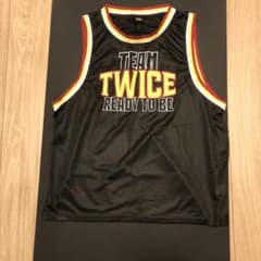 twice MINA タンクトップのサムネイル