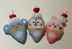[3-Piece Set] BT21 FamilyMart Limited Edition Plush Badge