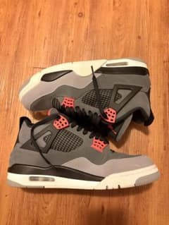 Nik Air Jordan 4 Retroのサムネイル
