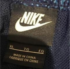 NIKEのサムネイル