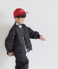 【新品】LOWRYSFARMキッズ キルティングジャケット 黒 120cmのサムネイル