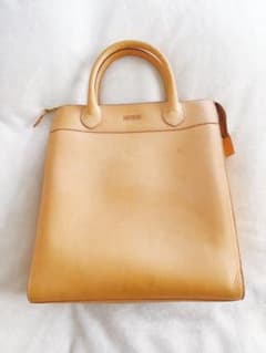 BREE ブリー ヌメ革　本革　トートバッグ　ハンドバッグ　A4 トートのサムネイル