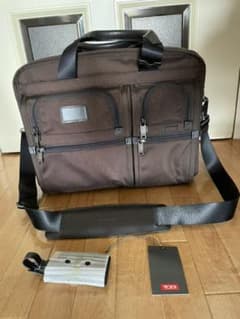 【値下げ】TUMI トゥミ ビジネスバッグのサムネイル