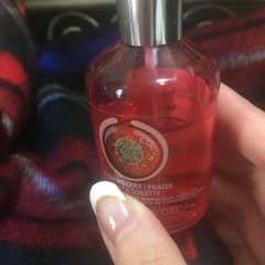 the body shop ストロベリー 香水のサムネイル