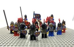 LEGO レゴ、騎士　ブラックナイト　14体　中古　お城シリーズのサムネイル