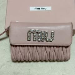 miumiu ミュウミュウ　マテラッセ　クリスタル　財布　折り財布のサムネイル