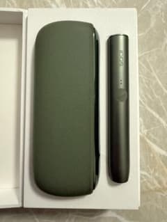 IQOS ILUMA 本体 充電ケーブル付のサムネイル